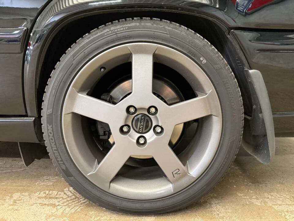 Image 14/17 of Volvo V 70 2.5T (1999)