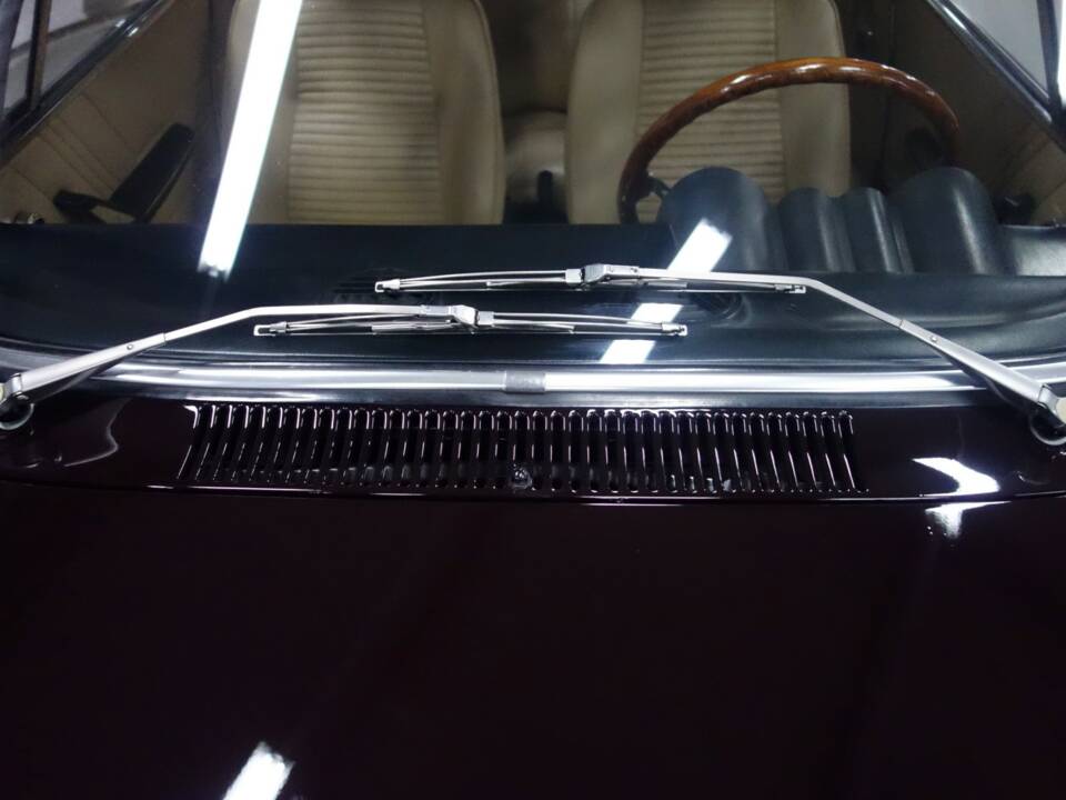 Bild 23/60 von Alfa Romeo Giulia GT 1300 Junior (1975)