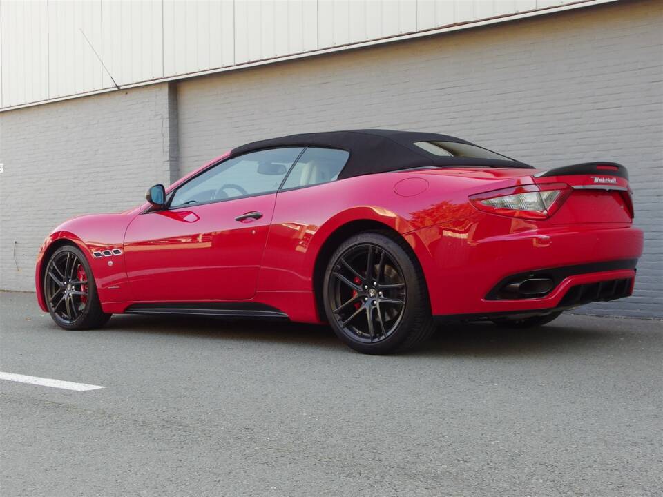 Image 4/99 of Maserati GranCabrio Sport (2015)