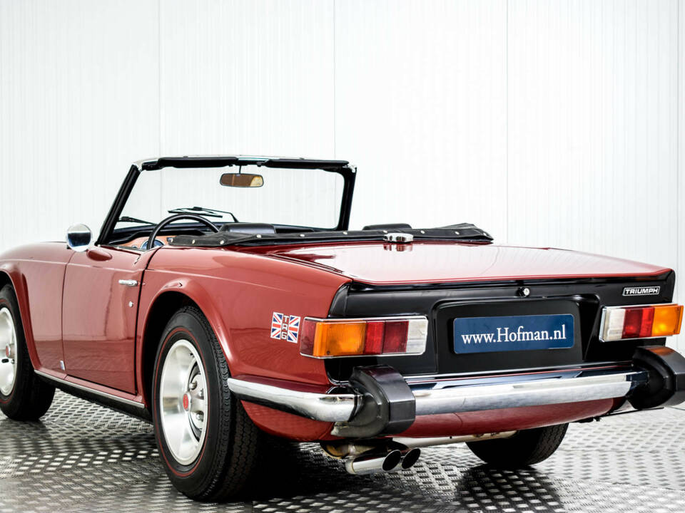 Image 12/50 de Triumph TR 6 (1974)
