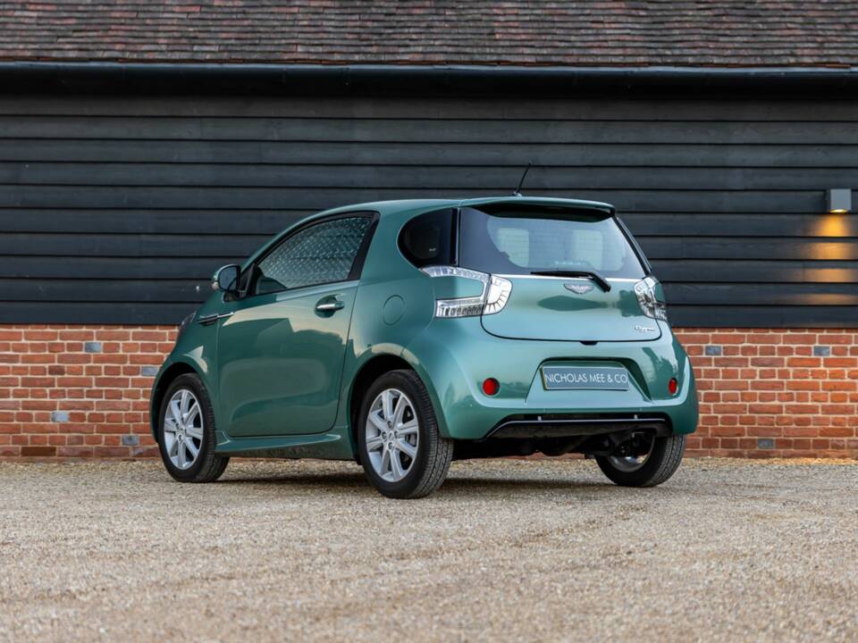 Image 3/50 of Aston Martin Cygnet (2013)