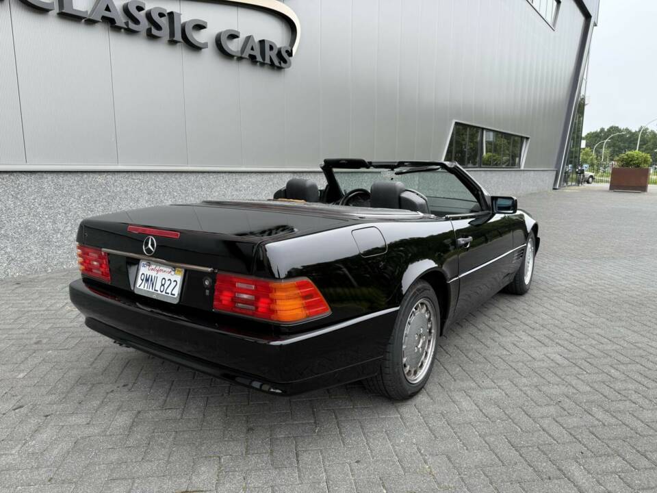 Image 11/44 of Mercedes-Benz 300 SL (1991)