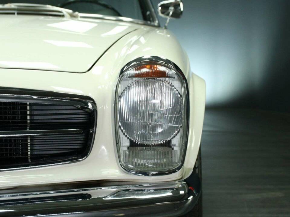 Bild 42/50 von Mercedes-Benz 230 SL (1967)