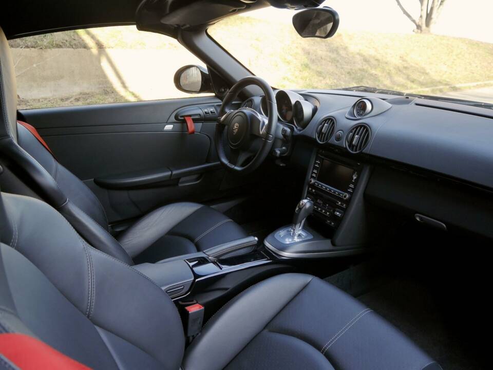 Image 30/38 of Porsche Boxster Spyder (2010)