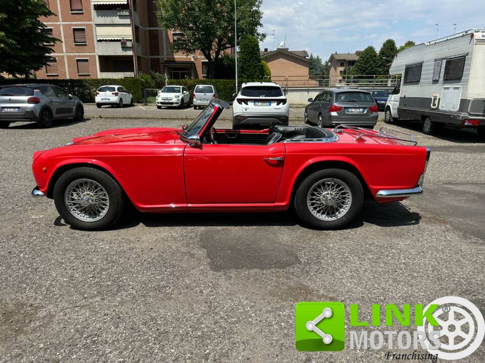 Immagine 2/10 di Triumph TR 4 (1965)