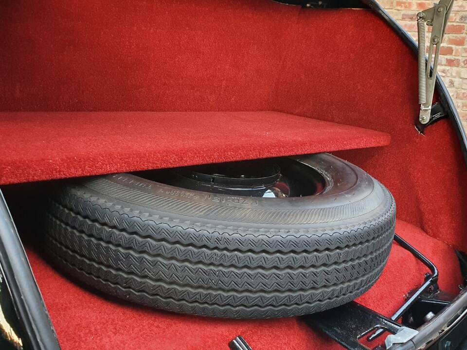 Image 9/22 de Mercedes-Benz 220 Cabriolet B (1953)