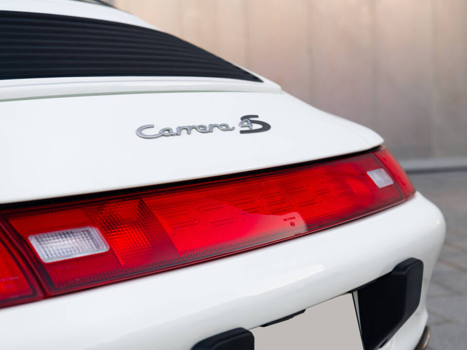 Bild 35/50 von Porsche 911 Carrera 4S (1996)