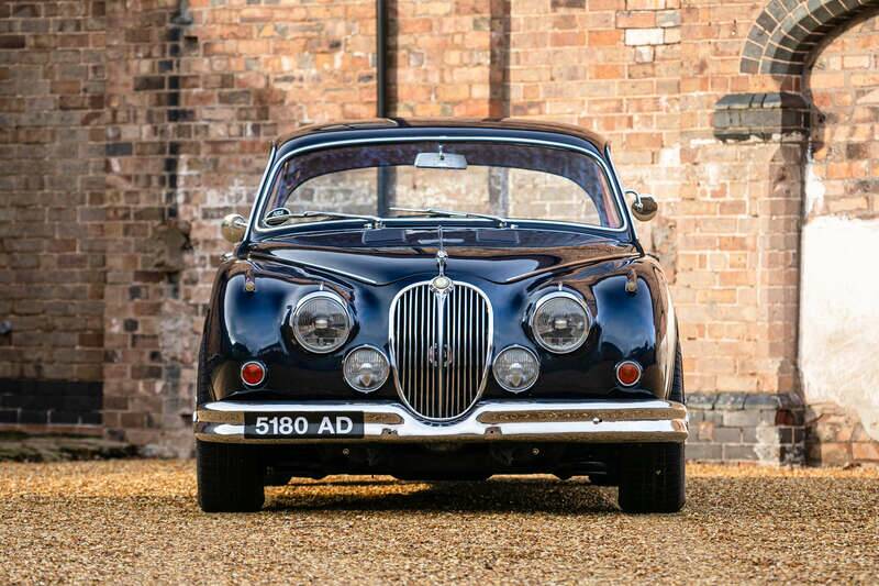 Image 11/50 of Jaguar Mk II 3.8 (1960)