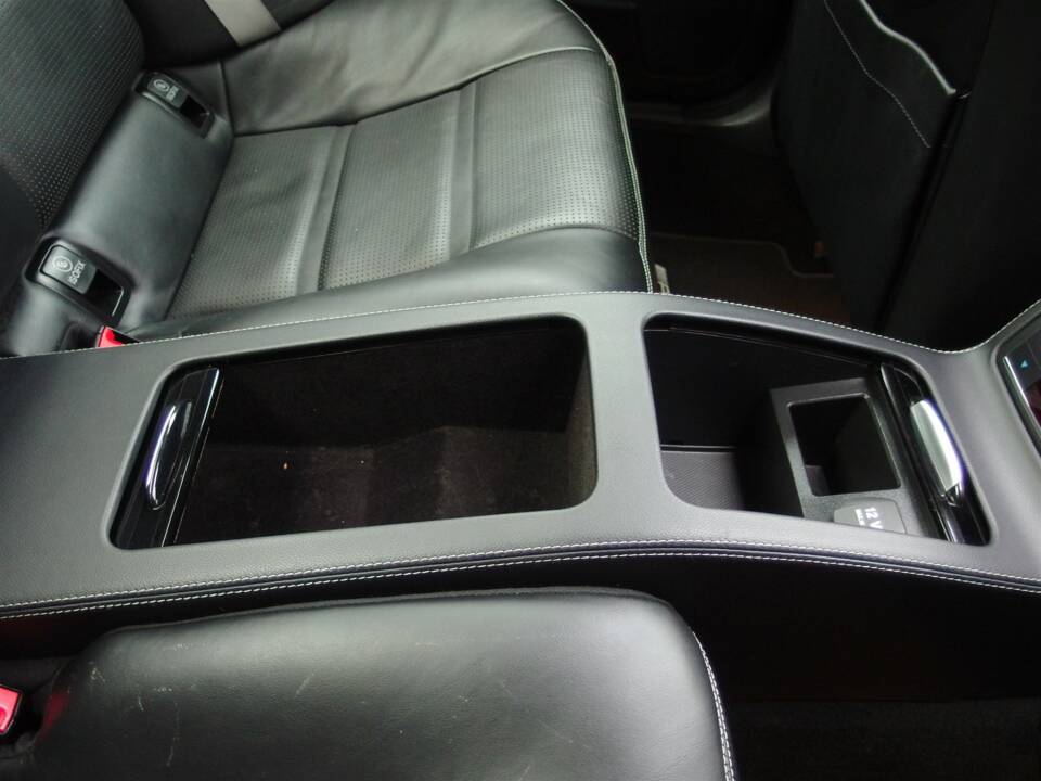 Image 67/97 of Mercedes-Benz CLS 63 AMG S 4MATIC (2013)