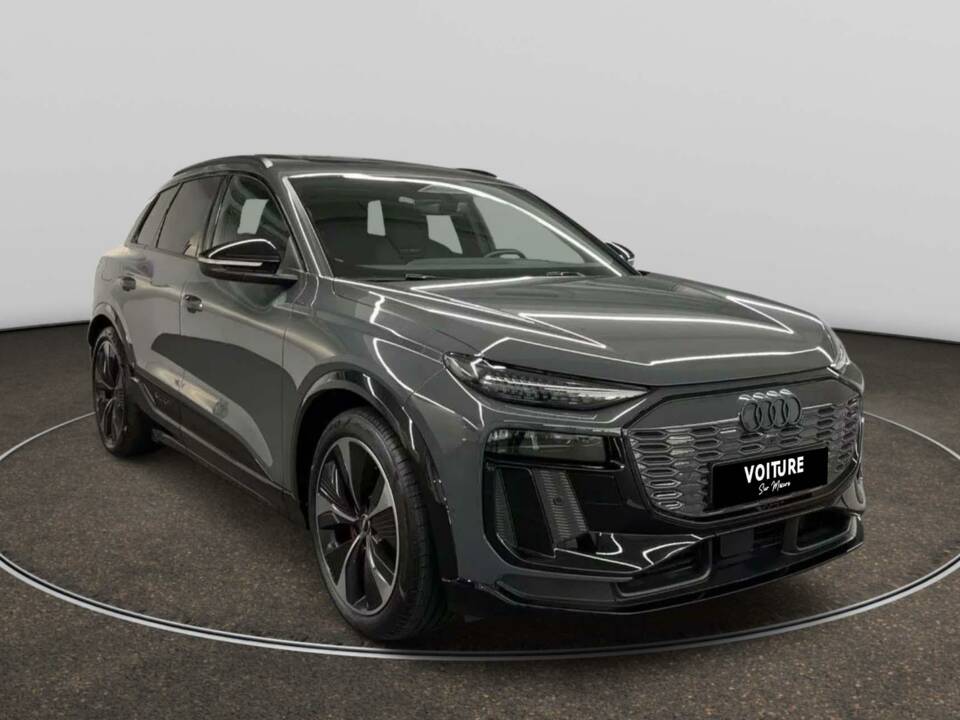 Imagen 1/10 de Audi Q6 e-tron quattro (2024)