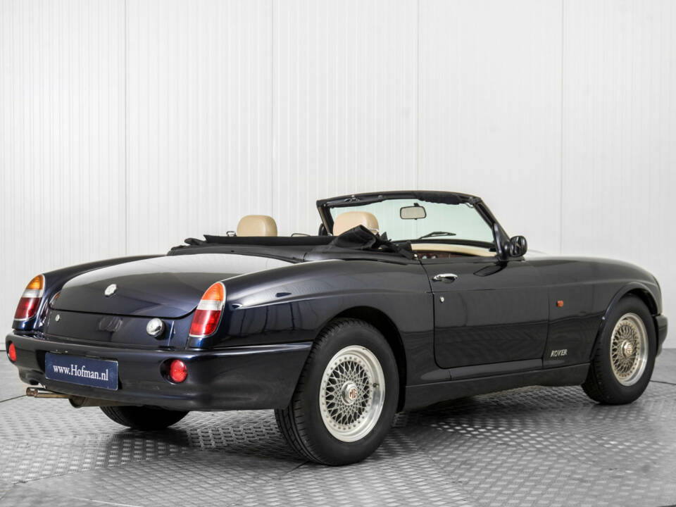 Immagine 2/50 di MG RV8 (1991)