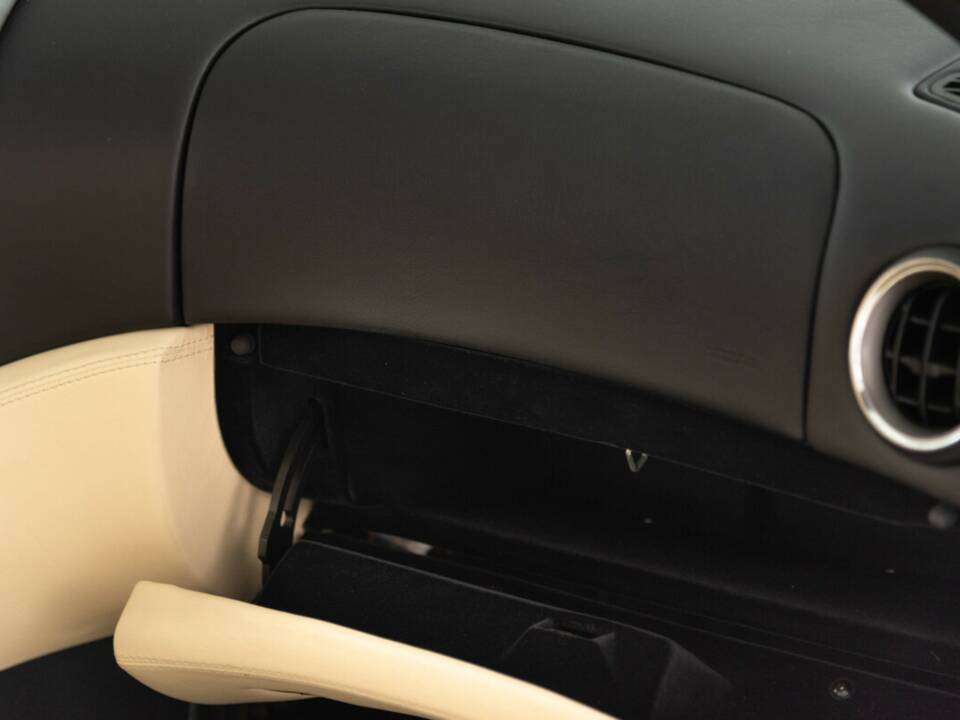 Image 41/47 of Ferrari 550 Maranello (1997)