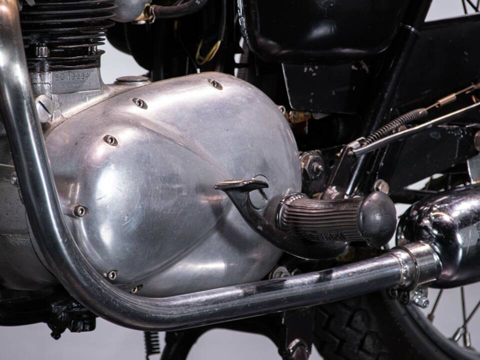Image 28/50 of Triumph T 100 Daytona (1969)