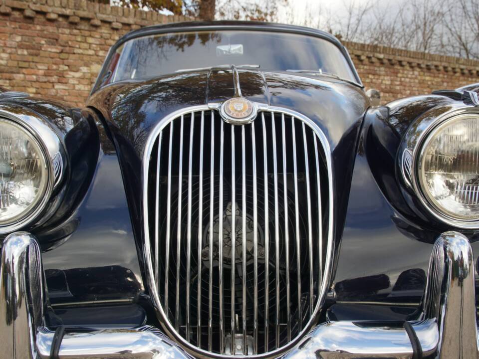 Image 13/50 of Jaguar XK 150 3.4 S FHC (1959)
