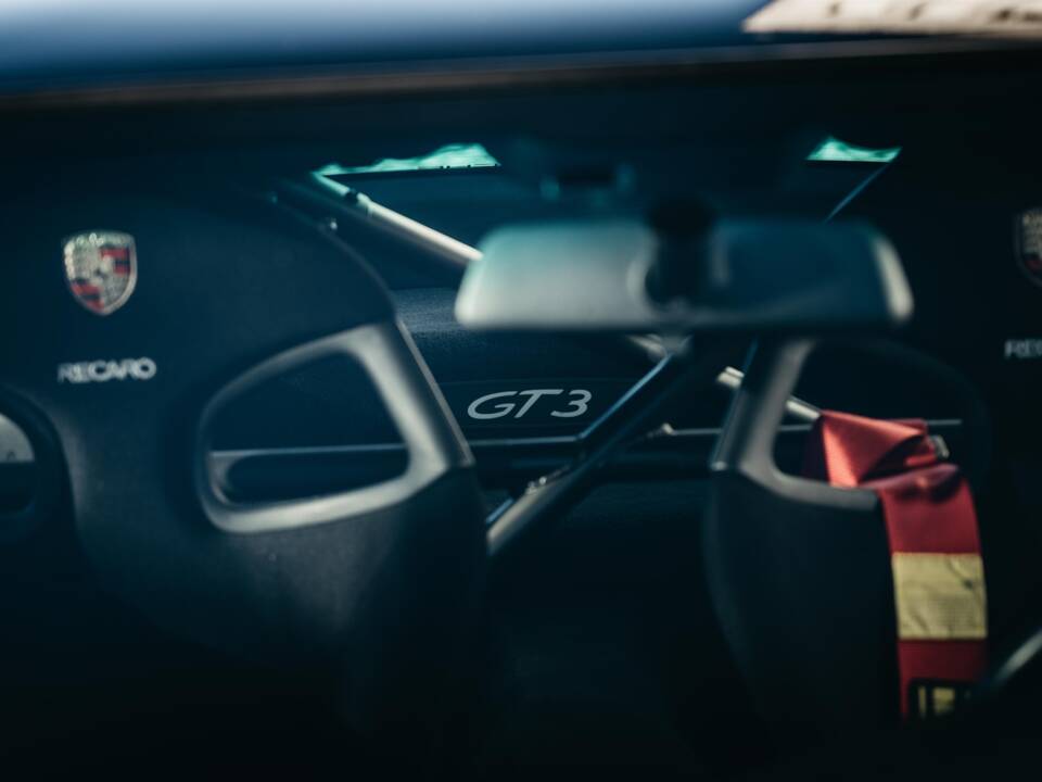 Image 13/13 of Porsche 911 GT3 (2001)