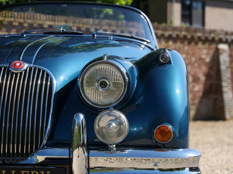 Image 25/50 of Jaguar XK 150 3.4 S OTS (1958)