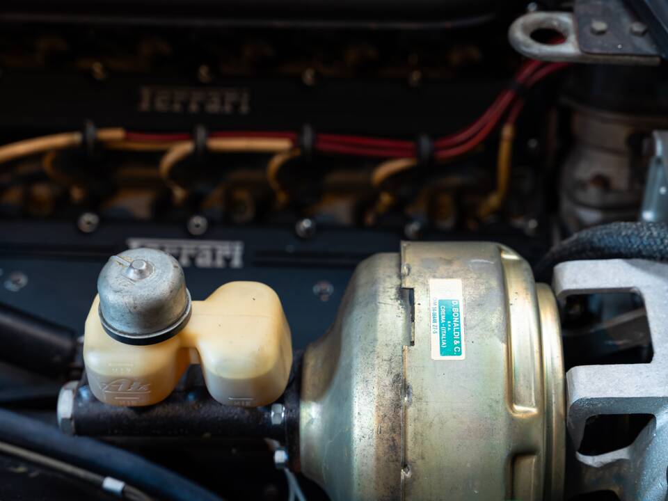 Image 71/74 of Ferrari 365 GTB/4 Daytona (1971)