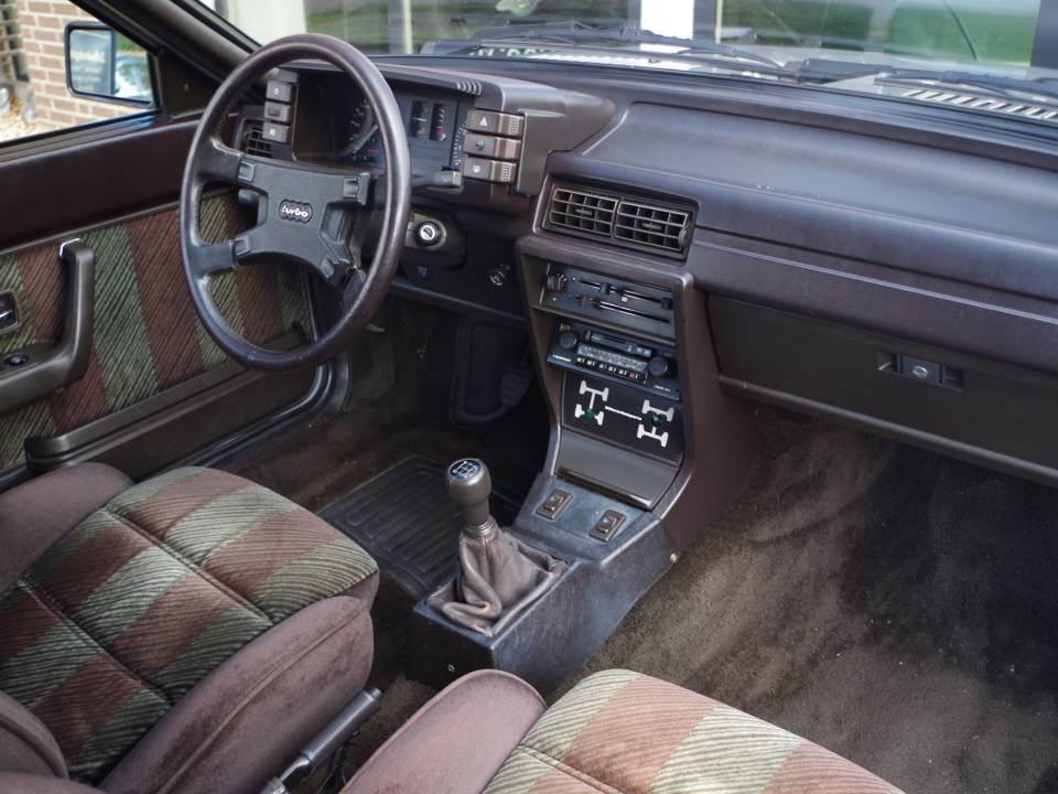 Immagine 36/50 di Audi quattro (1980)