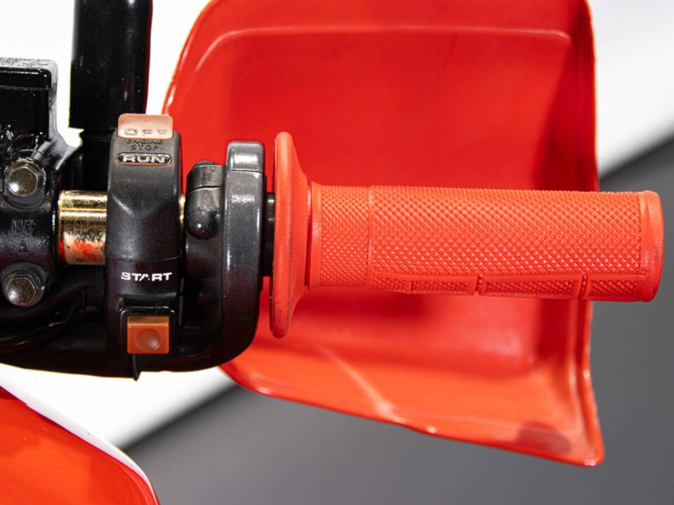 Bild 44/50 von Honda NX 650 Dominator (1990)