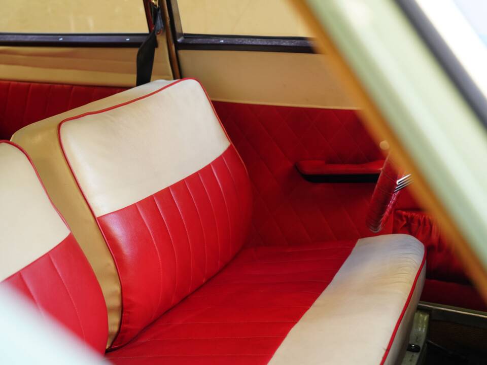 Image 34/83 of Borgward Isabella (1959)