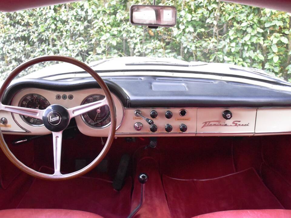 Image 27/43 de Lancia Flaminia Sport Zagato (1961)