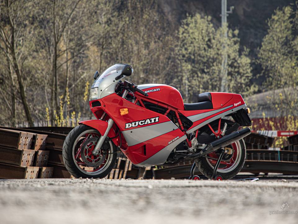 Image 18/36 of Ducati DUMMY (1989)