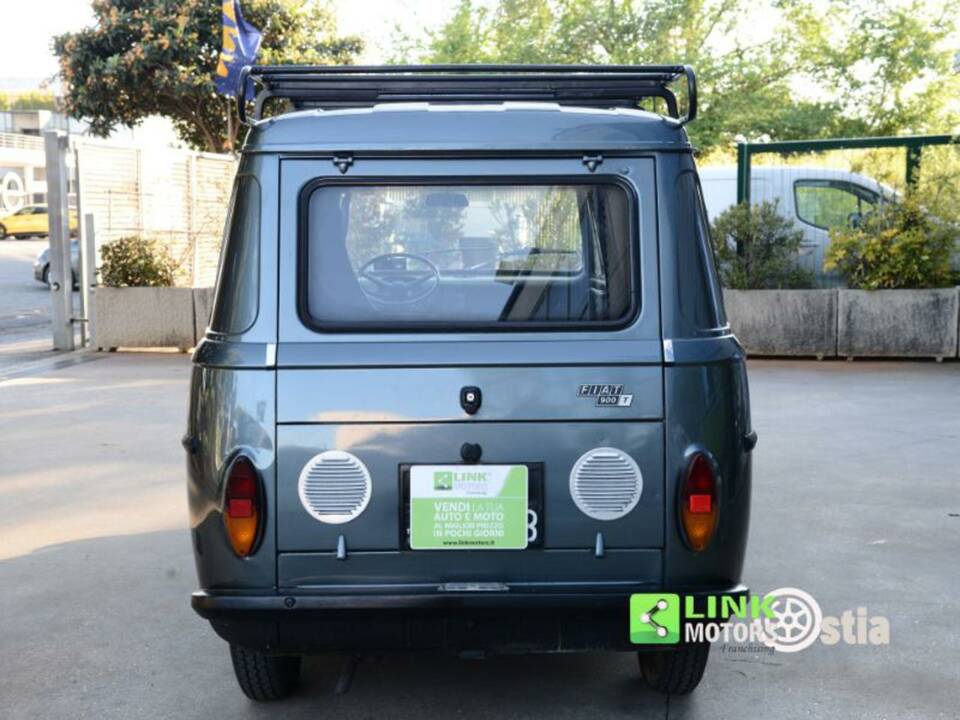 Image 4/10 of FIAT 900T (1979)