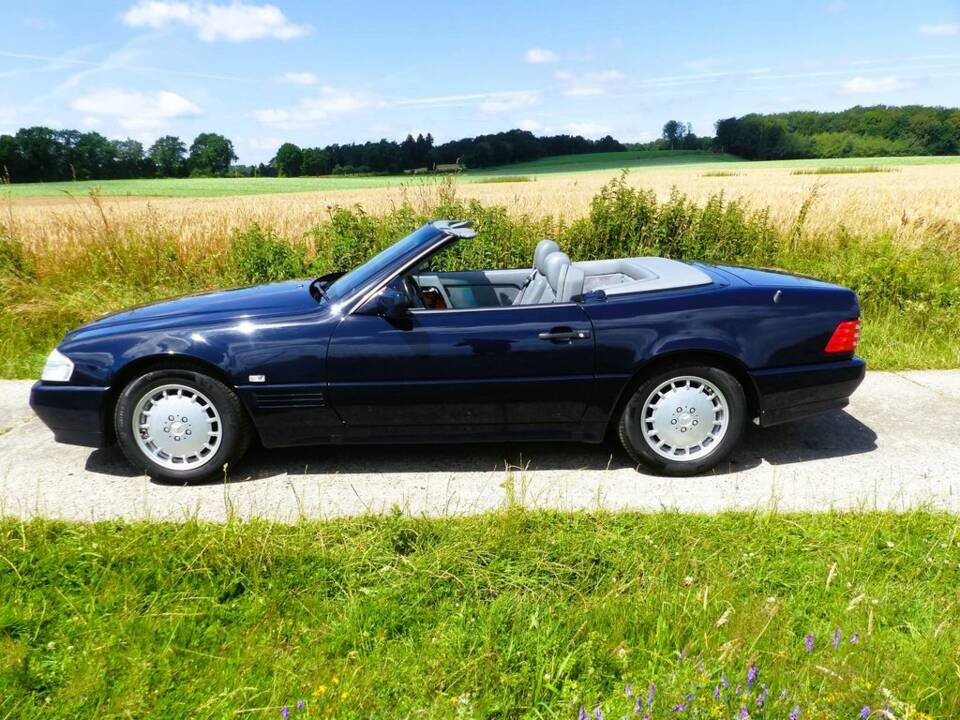 Mercedes-Benz 500 SL Roadster (R 129) dunkelblau 1990