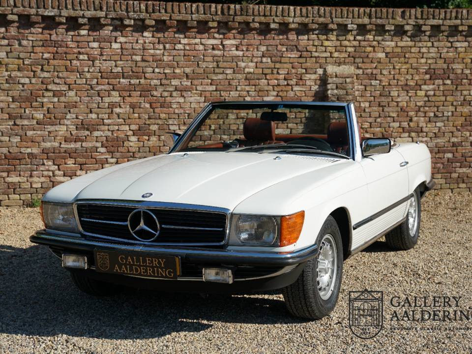 Afbeelding 34/50 van Mercedes-Benz 380 SL (1982)
