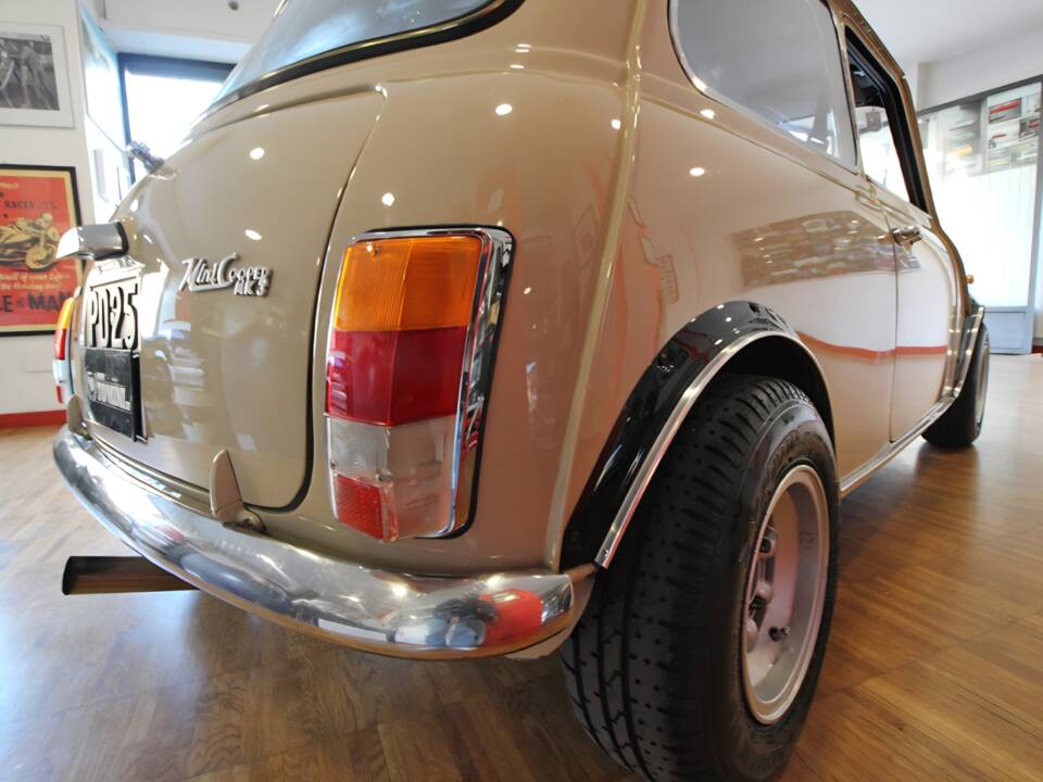 Image 12/51 de Innocenti Mini Cooper (1970)