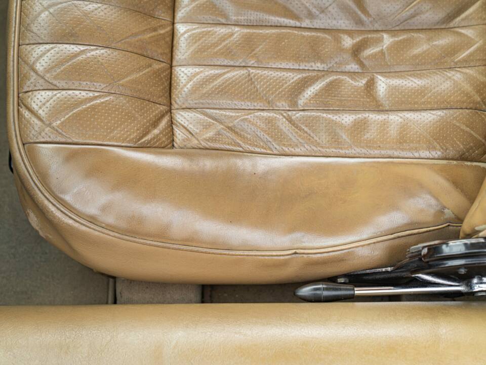 Bild 31/50 von Jaguar E-Type V12 (2+2) (1971)