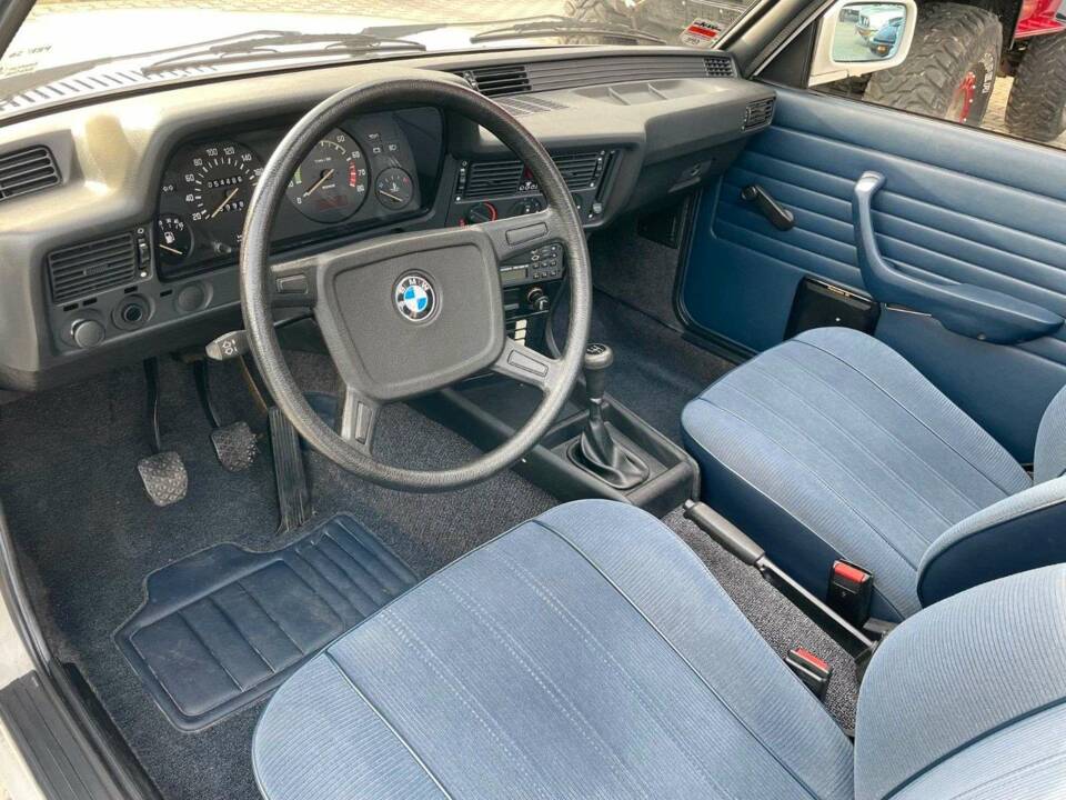 Imagen 10/20 de BMW 315 (1985)
