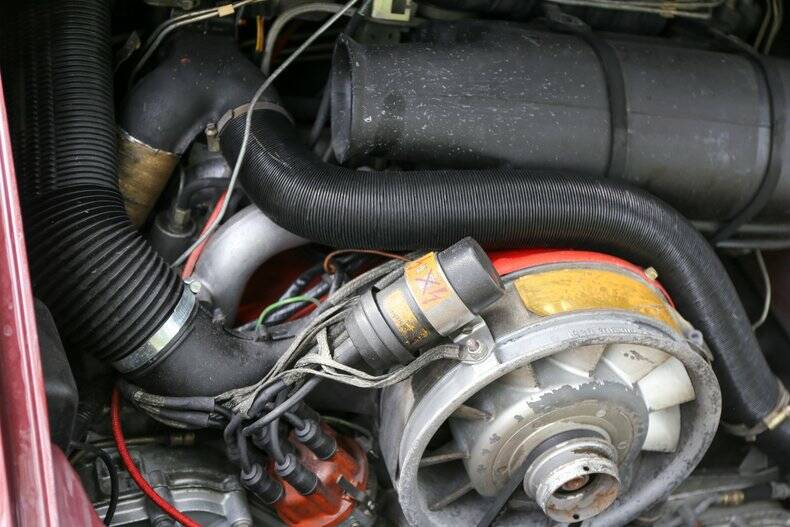 Image 39/50 de Porsche 911 SC 3.0 (1982)