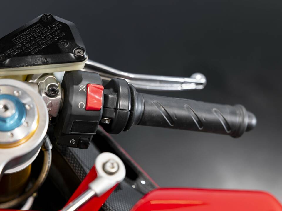 Bild 20/40 von Ducati DUMMY (2004)