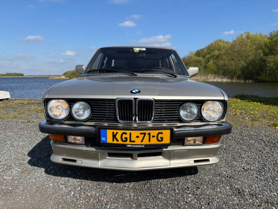 Bild 1/40 von BMW 524td (1985)