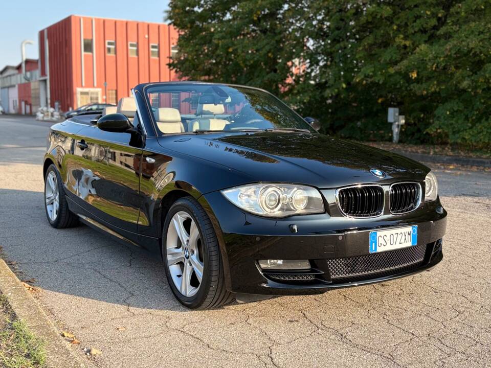 Bild 8/13 von BMW 125i (2009)