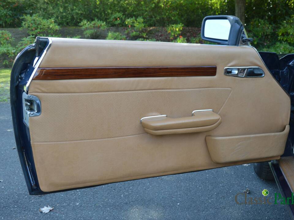 Image 35/50 de Mercedes-Benz 380 SL (1982)