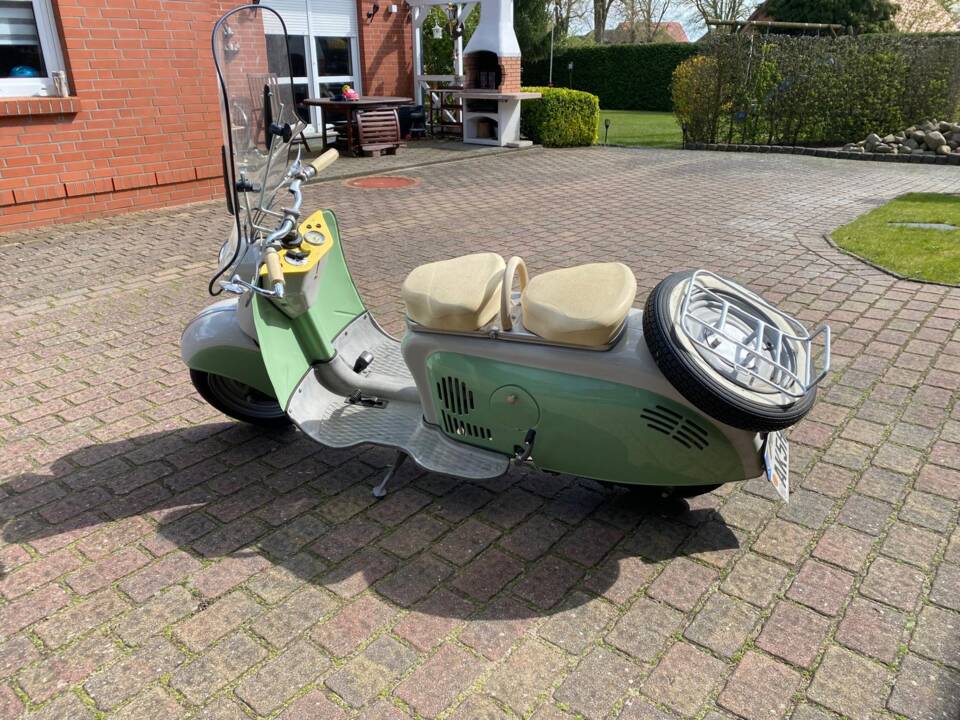 Image 3/7 of IWL DUMMY (1962)