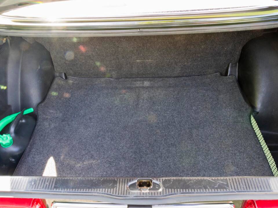 Bild 15/18 von Mercedes-Benz 200 (1983)
