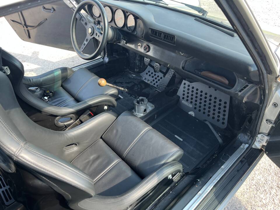 Image 20/62 of Porsche 911 Carrera 3.2 (1984)