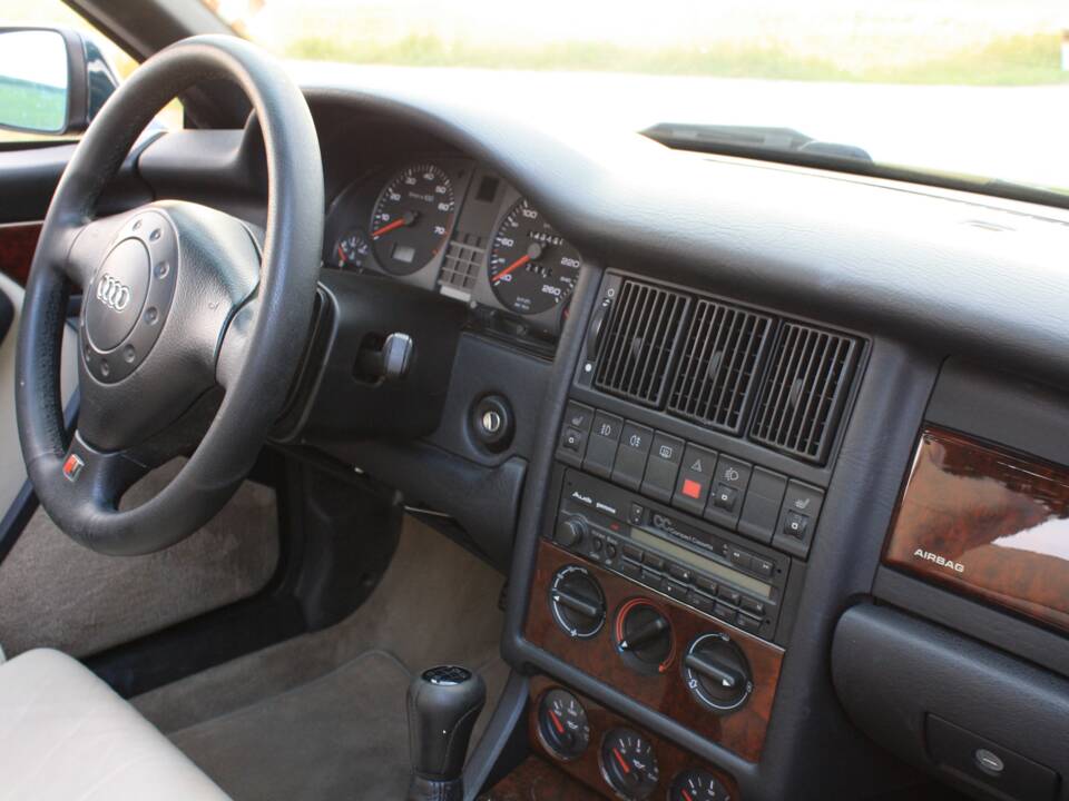 Bild 25/88 von Audi Cabriolet 2.6 (1995)