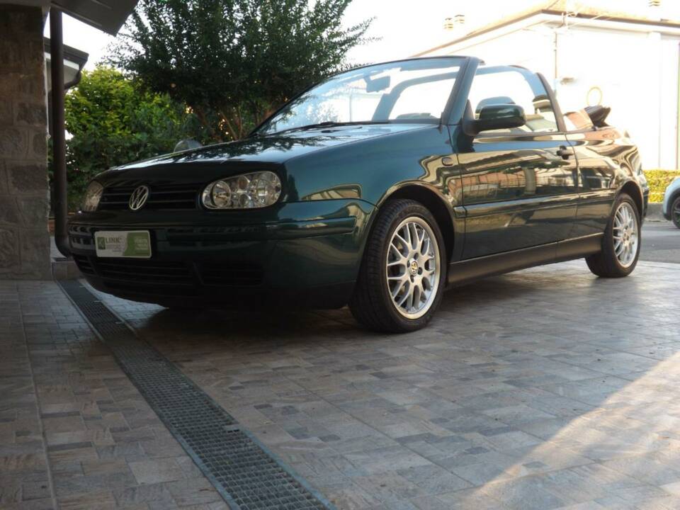 Image 1/50 of Volkswagen Golf III Cabrio 1.6 (1998)