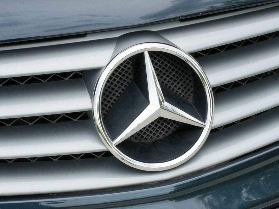 Image 43/45 de Mercedes-Benz SL 350 (2003)