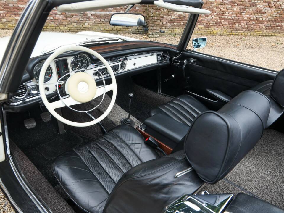Image 50/50 de Mercedes-Benz 280 SL (1971)