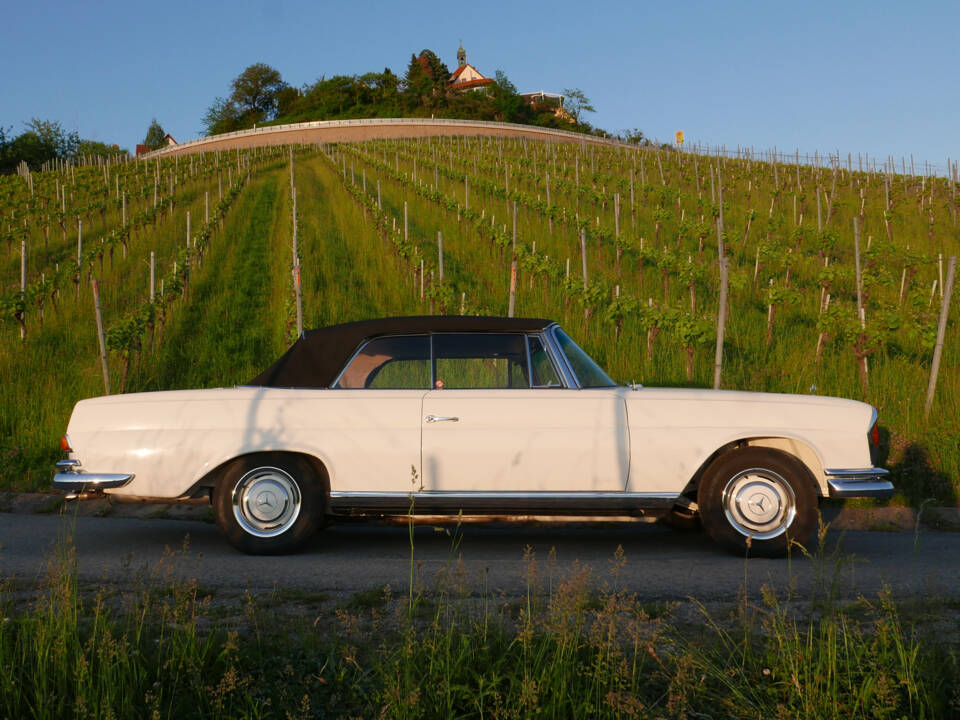 Imagen 10/56 de Mercedes-Benz 220 SE b (1962)