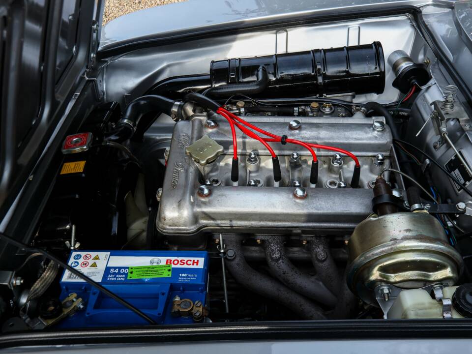Afbeelding 4/50 van Alfa Romeo 1750 GT Veloce (1969)