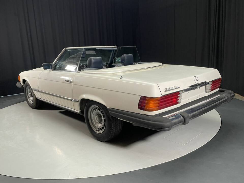 Image 8/8 of Mercedes-Benz 380 SL (1983)