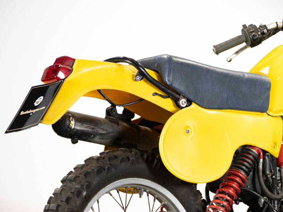 Image 29/46 of Suzuki PE 175 (1981)