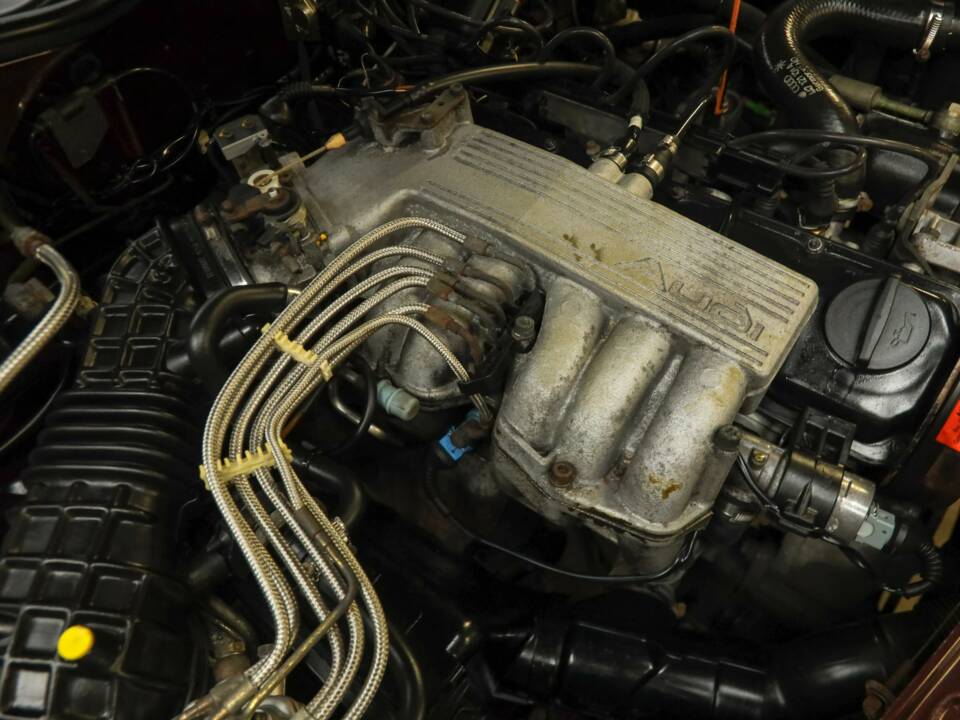 Immagine 19/50 di Audi 100 - 2.3E quattro (1990)