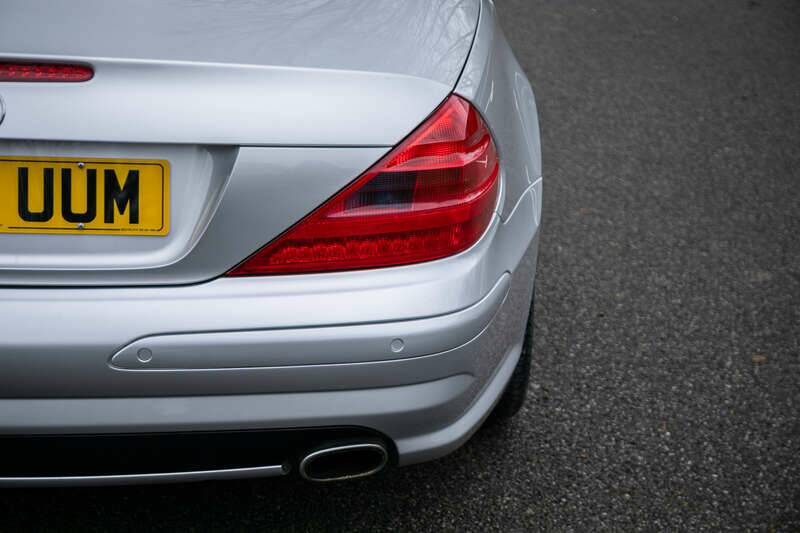Image 15/36 de Mercedes-Benz SL 500 (2004)
